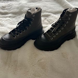 Alexander McQueen Tread Slick Men's Lace Up Sneakers - Size 43 in Dark Green